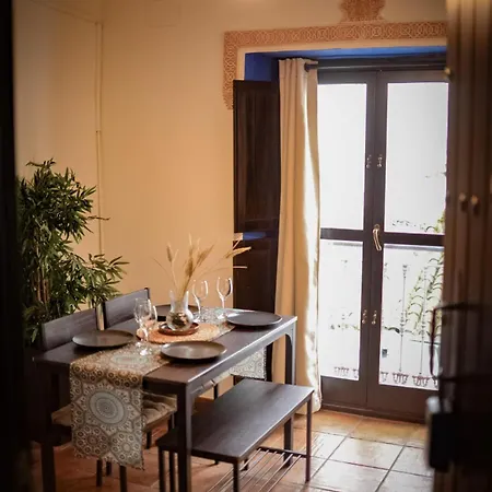 Lejlighed Rincon Arabe Junto Al Templo Y Ayuntamiento Córdoba