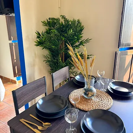 Rincon Arabe Junto Al Templo Y Ayuntamiento Apartmán