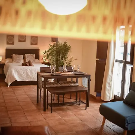 Rincon Arabe Junto Al Templo Y Ayuntamiento * Cordoba